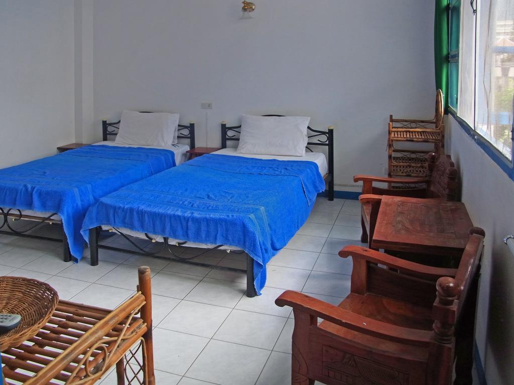 Niku Guesthouse Patong Buitenkant foto