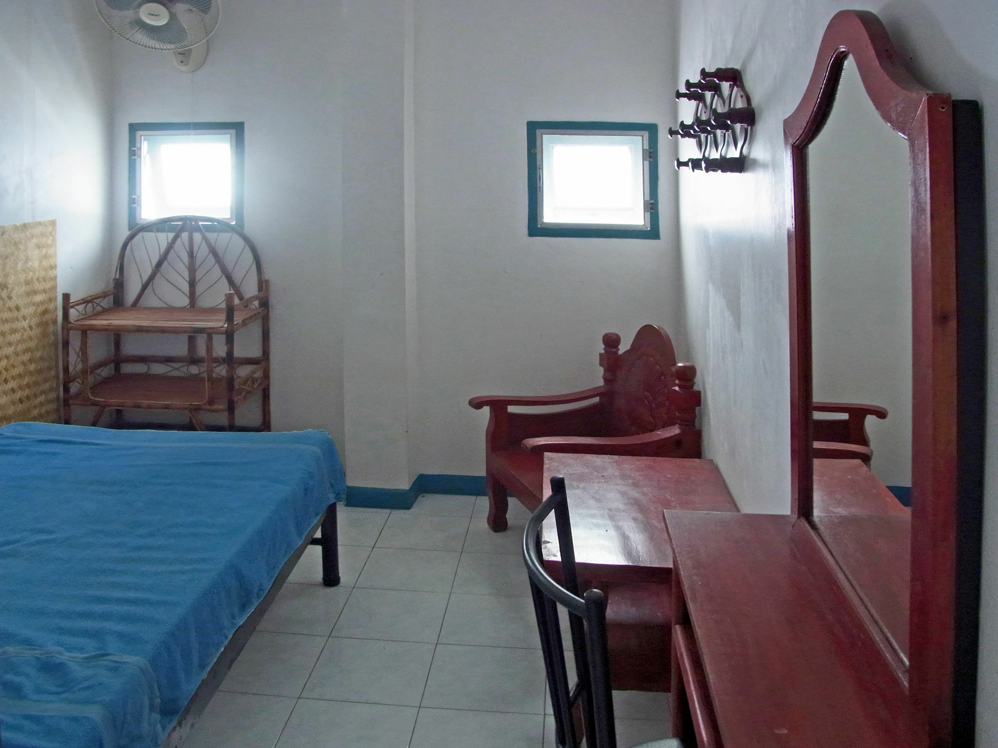 Niku Guesthouse Patong Buitenkant foto